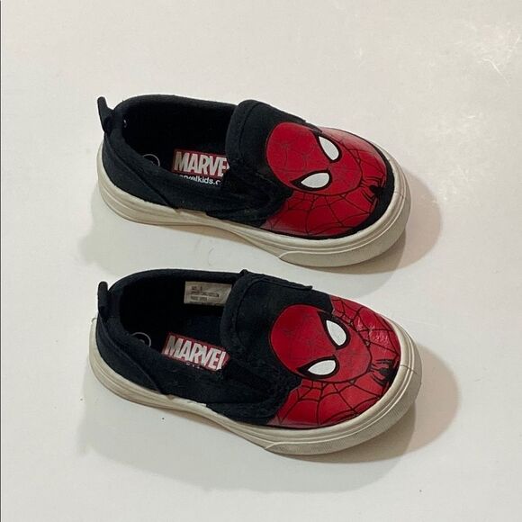 Marvel Spider-Man Red and Black Sneakers Kids Size 5 Shoes - Picture 2 of 11